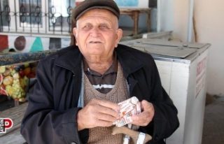 70 yıldır köyün sağlığı ondan soruluyor