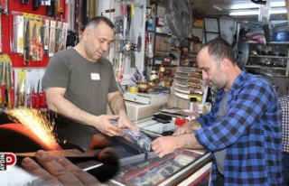 Teknoloji gelişse de koyun üreticileri eski yöntemlerden...