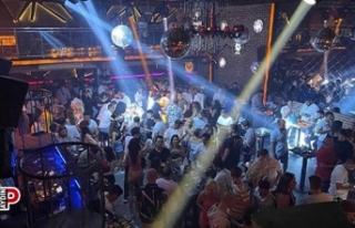 Kuşadası'nda "bayram" hareketliliği...