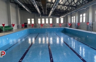 Bozdoğan yarı olimpik yüzme havuzu gün sayıyor