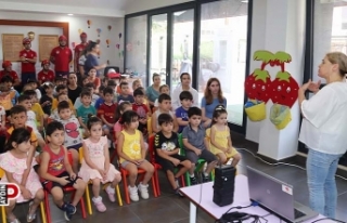 Efeler’in çocuklarına deprem eğitimi verildi