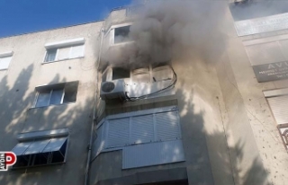 Yangında mahsur kalanları itfaiye kurtardı