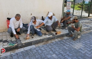 Başkan Kaplan, işçilerle birlikte kahvaltı yaptı