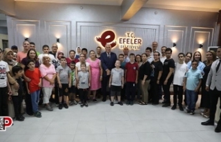 Efeler Belediye Başkanı Atay özel konuklarını...