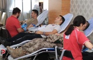 Aydın’da polisler kan bağışında bulundu