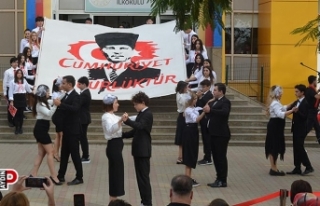 Başak Koleji’nde 100. yıl coşkusu