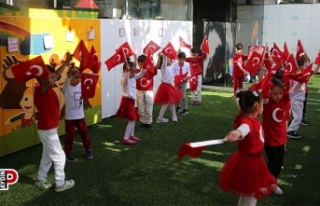 Efeler’in Gündüz Bakımevlerinde Cumhuriyet Bayramı...