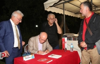 EFELER’İN KİTAP BAYRAMI SÜRÜYOR