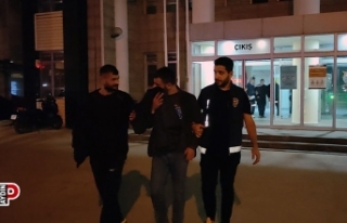 Kuşadası'nda göçmen kaçakçıları kıskıvrak...