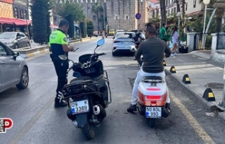 Kuşadası’nda motosiklet sürücülerine ceza yağdı