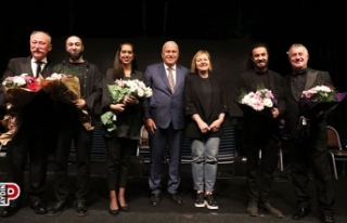 Usta sanatçılardan Efeler'de unutulmaz performans