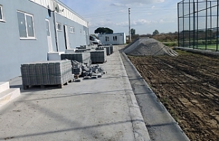 Kardeşköy Futbol Sahası’nda çalışmalar devam...