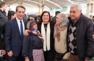 Başkan Çerçioğlu Efeler Fatih Pazaryeri’nde...