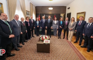 Başkan Çerçioğlu, CHP lideri Özel'le görüştü