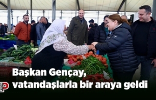 Başkan Gençay, vatandaşlarla bir araya geldi