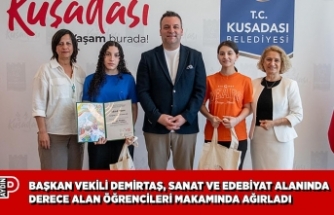 BELEDİYE BAŞKAN VEKİLİ TAHSİN DEMİRTAŞ, SANAT VE EDEBİYAT ALANINDA DERECE ALAN ÖĞRENCİLERİ MAKAMINDA AĞIRLADI
