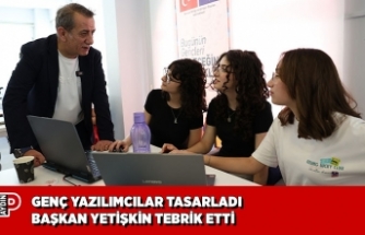 GENÇ YAZILIMCILAR TASARLADI BAŞKAN YETİŞKİN TEBRİK ETTİ